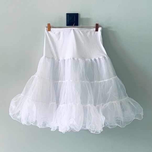 Crinoline 3-Tiered Layered Tulle Slip Skirt Petticoat - Picture 2 of 4
